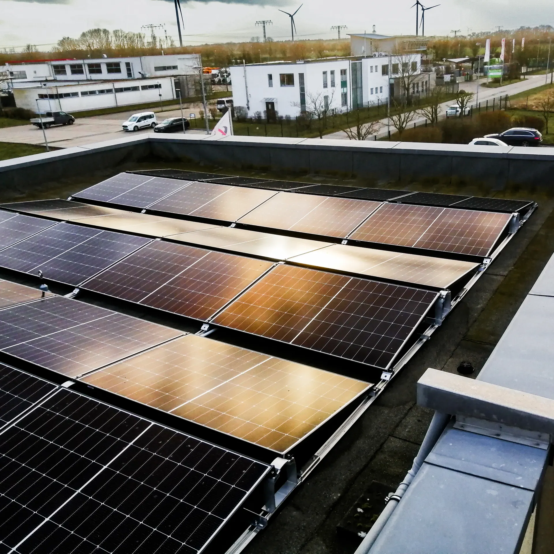 Photovoltaikanlage auf dem Dach des EAG-Firmensitzes